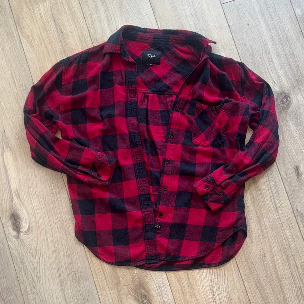 RAILS Jackson Black & Red Buffalo Plaid Long Sleeve Collared Button Up Top